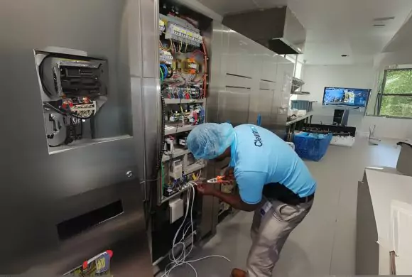 Commissioning of the staff kitchen at Sri Lanka’s largest integrated mix development project - Cinnamon Life