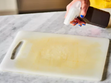 Cleaning & Sanitizing-01